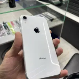 iPhone XR 64GB білий