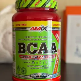 Спортивне харчування Amix (BCAA 1000г + Ізотонік IsoLyn 800г)