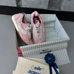 Кросівки NIKE x JACQUEMUS MOON SHOR PINK
