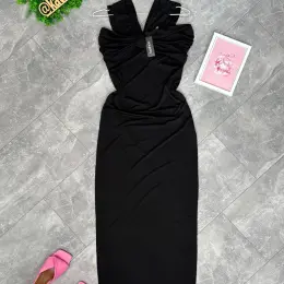 Чорна сукня міді від Boohoo UK 16