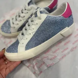 Кросівки Guess зі шкіряною устілкою, 37 розмір