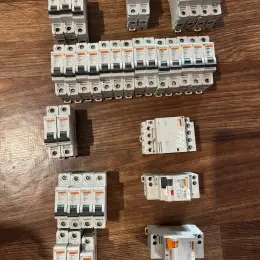 Електрообладнання Schneider Electric, Merlin Gerin Multi 9, Legrand, ETI: автомати, УЗО, дифавтомати, контактори