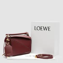 Loewe mini Puzzle сумка з гладкої шкіри