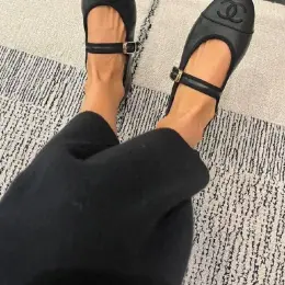 Балетки Chanel шкіряні чорні