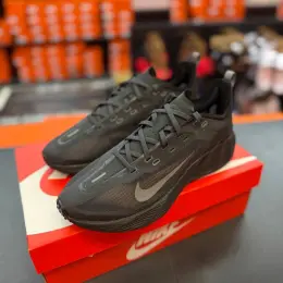 Кросівки Nike Ava X