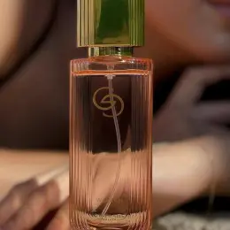 Парфумована вода Giordani Gold Woman
