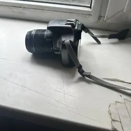 Фотоапарат Canon EOS 1100D