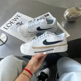 Кросівки Nike Court Legacy Lift Premium