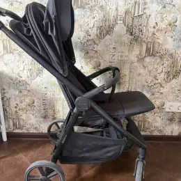 Прогулянкова коляска Carello Bravo Light