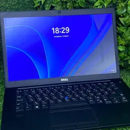 Ноутбук Dell 14' Core i5-6300U 8GB RAM 240GB SSD