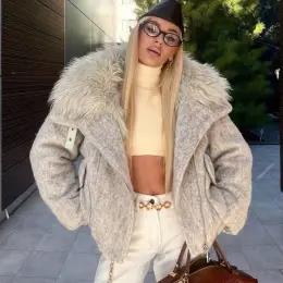 Куртка Max Mara з верблюжої шерсті та натурального хутра