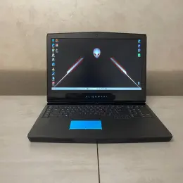 Ігровий ноутбук Dell Alienware 17 R4 Intel Core i7-7700HQ, 16GB RAM, GTX 1070 8GB, 512GB SSD + 500GB HDD
