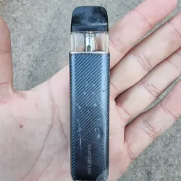 Vaporesso XROS Mini з чохлом
