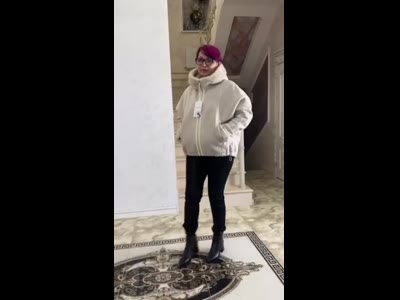 Жіноча куртка плюшева