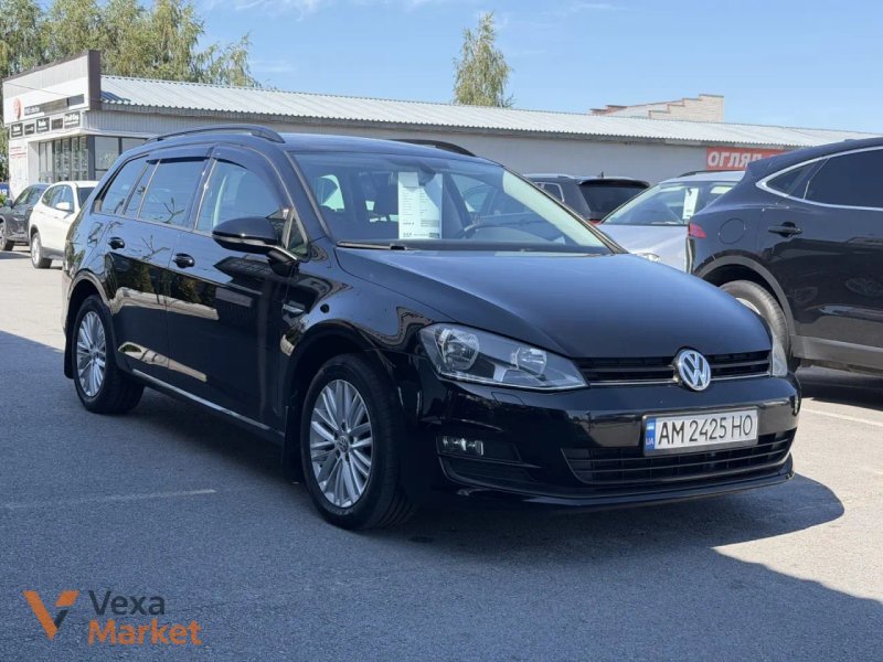 Volkswagen Golf 2014 1.6 л Дизель Чорний — фото 2