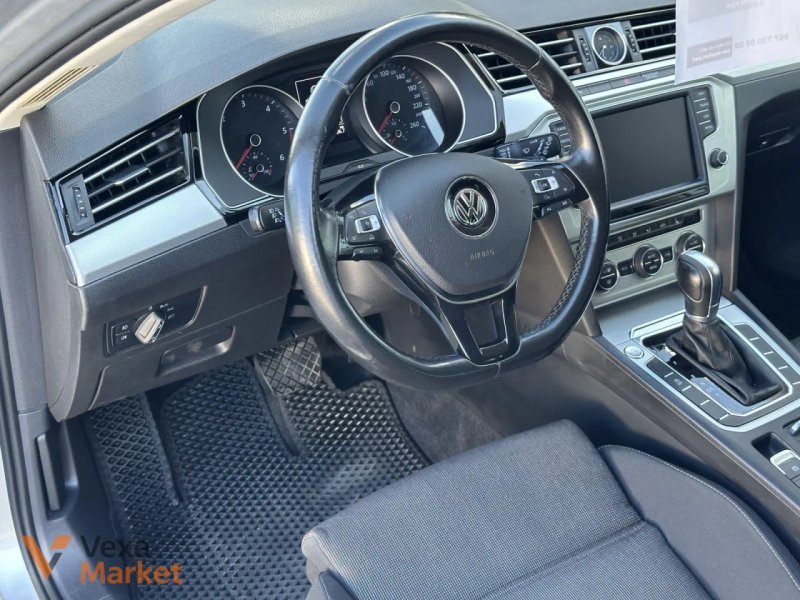 Volkswagen Passat 2015 Дизель 2.0 л. Сірий — фото 7