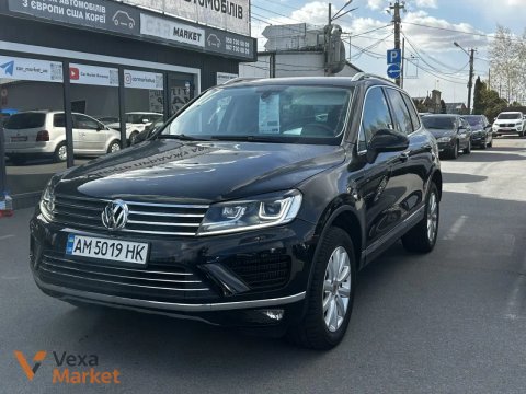 Volkswagen Touareg 2015 Дизель 3.0 л. Чорний