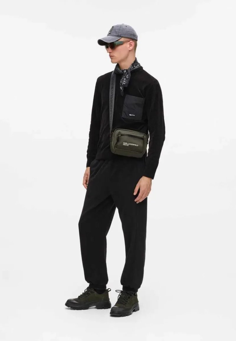 100% ОРИГІНАЛ Karl Lagerfeld jeans khaki crossbody bag NEW чоловіча сумка хакі через плече два відділення нова колекція 2026 — фото 2
