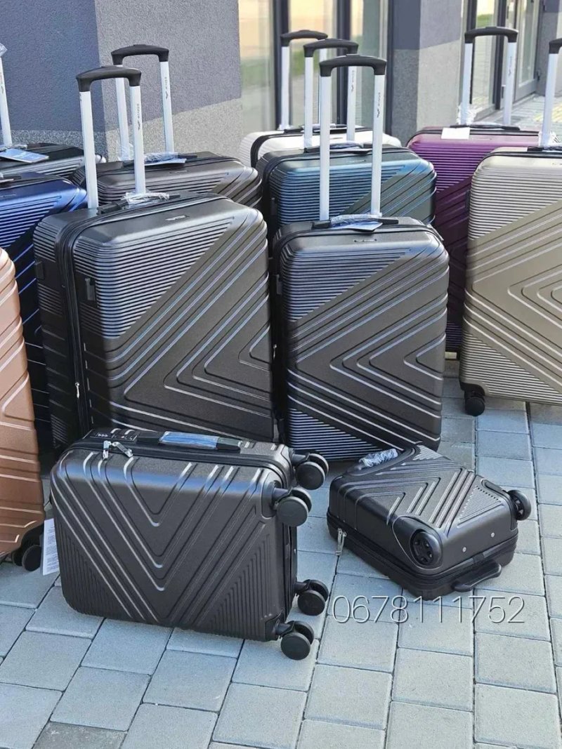 100% полікарбонат WINGS B030 Польща валізи чемоданы ручна поклажа — фото 4