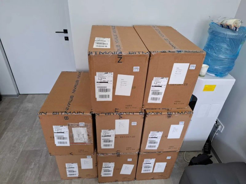 1200$ Майнер BITMAIN ANTMINER S19XP 257TH HYDRO + Гарантія — фото 4