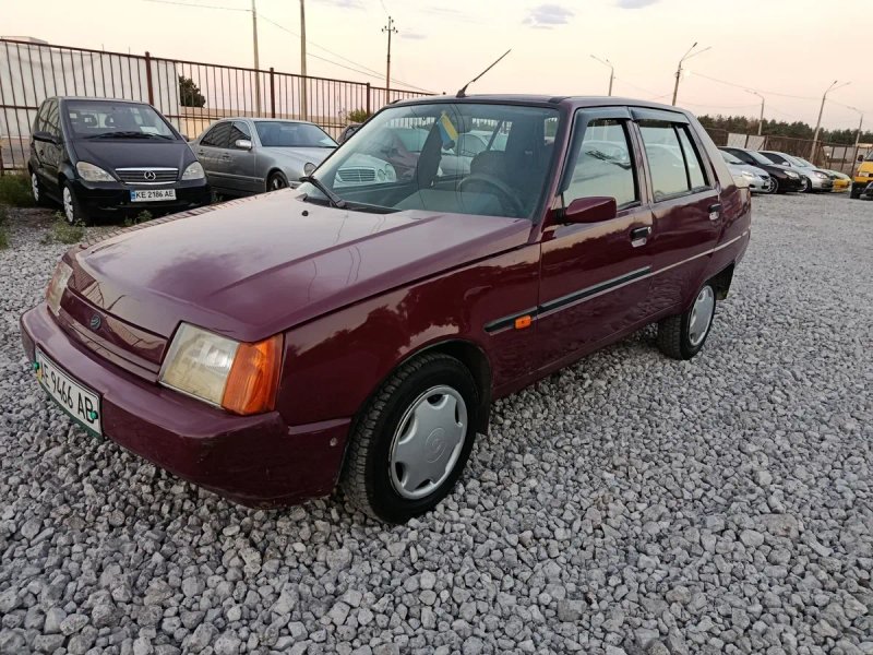 •1300$•Славута Люкс• "Slavuta Lux"• 1.2і Бензин•120тис.пробег• — фото 2