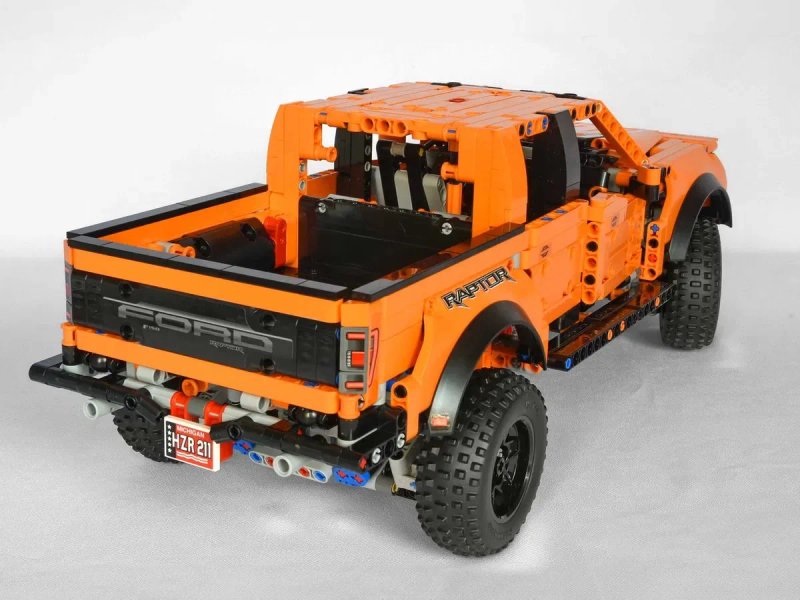 ‼️1379 деталей‼️Конструктор Ford F-150 Raptor (42126) — фото 4