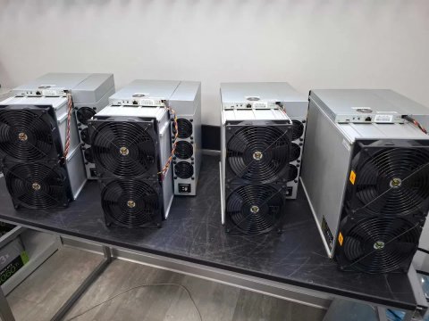 Майнер Bitmain Antminer S21 1550$ Найнижча ціна! Наявність Asic miner