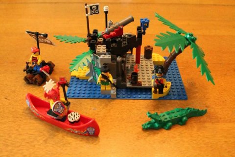 '1995 Колекціонеру Lego 1788 Islanders Pirates Treasure Chest (100% повний, коробка - ні, мануал - є)