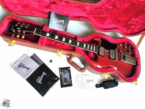 $2099 Gibson SG '61 Sideways Vibrola '2022 Vintage Cherry w/case&docs