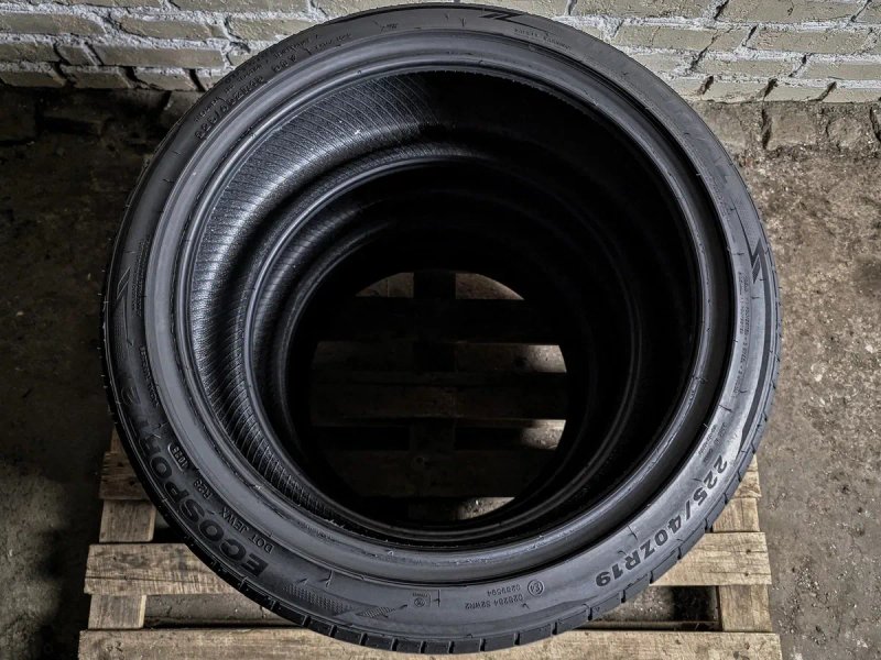 225/40r19 | 7mm | 2025 | Як нові, ідеальний стан, без пошкоджень, без ремонтів, без дефектів | Комплект / 4шт | Преміум шини | Тільки з Німеччини — фото 2
