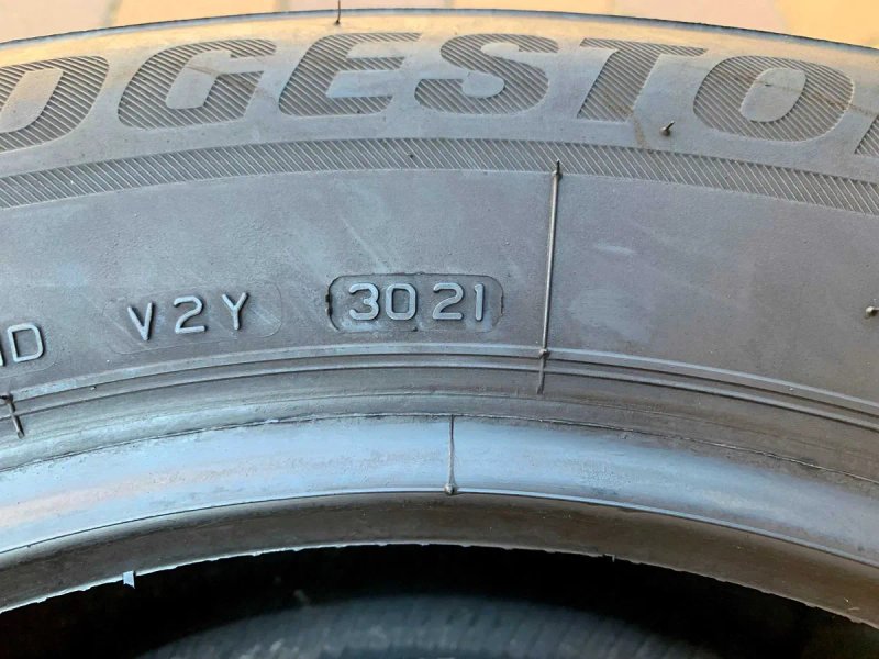 225/60 R18 104H Bridgestone Blizzak LM001 / Зимові шини / 2021 — фото 6