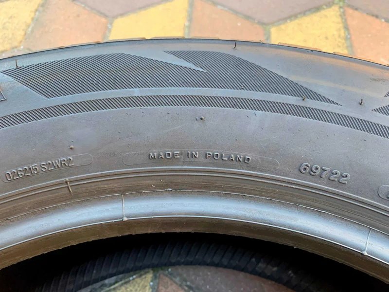 225/60 R18 104H Bridgestone Blizzak LM001 / Зимові шини / 2021 — фото 8