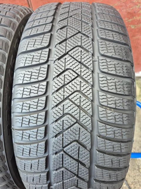 235/45/18 R18 Pirelli Sottozero 3 TO 4шт ціна за 1шт шини