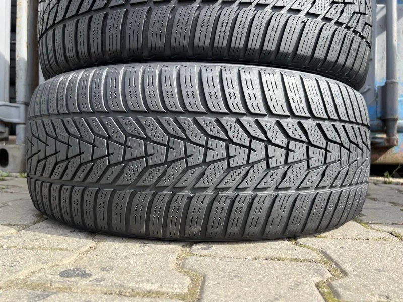 235/50 R19 Hankook 4шт 2022рік 5.5мм-6.3мм Залишок протектора — фото 4