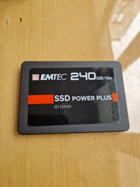 240gb ssd  диск ссд для системного блока або ноутбука Стан гарний