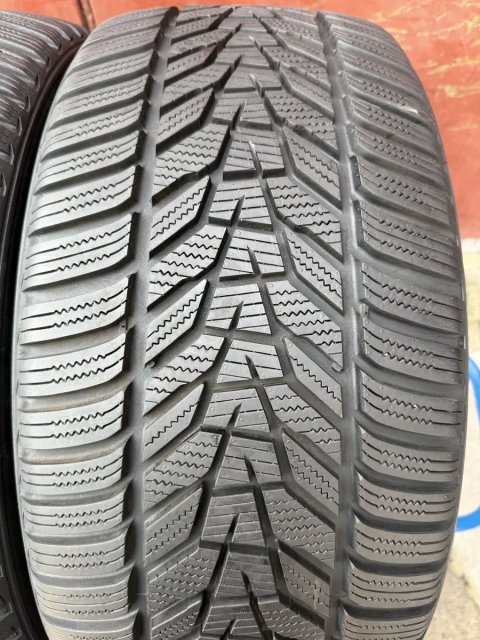 245/35/20 R20 Hankook winter I cept evo3 зима 2 шт ціна за 1 шт