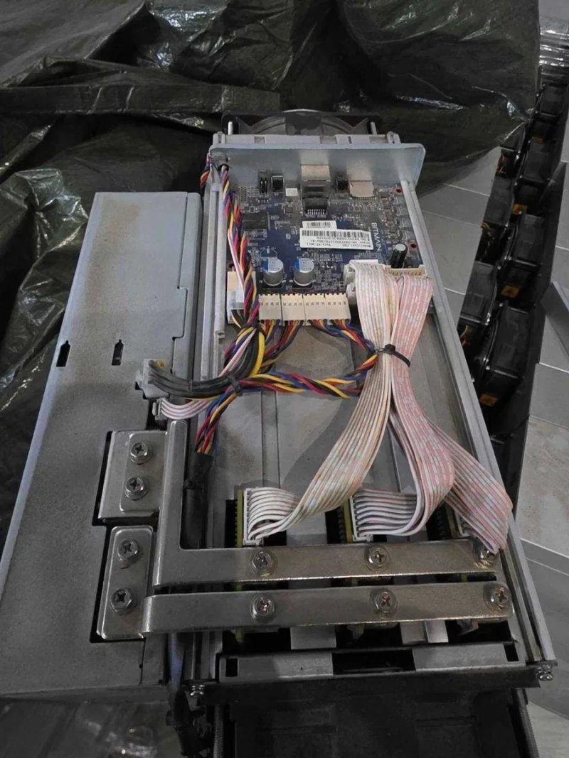250$ Майнер Bitmain Antminer S19 95Th (НАЯВНІСТЬ КИЇВ) Asic S19 — фото 6