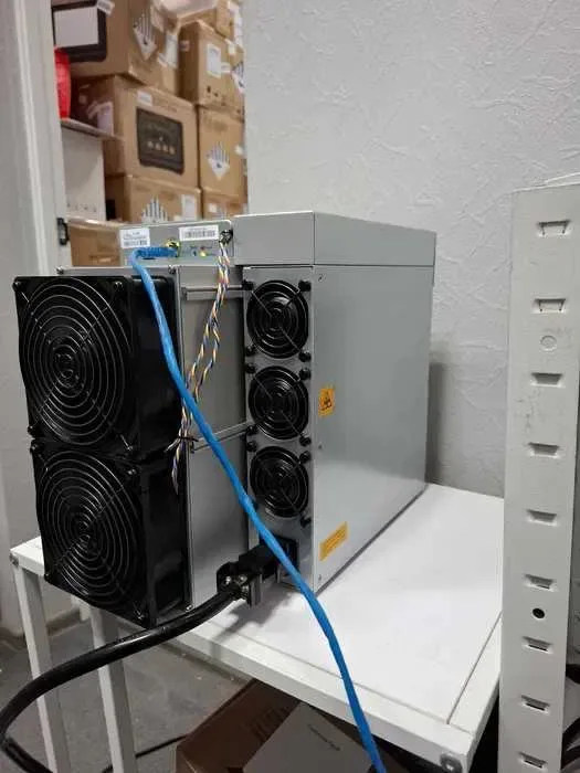 2500$ Асік BITMAIN Antminer L9 16G Найнижча ціна в Україні + Гарантія — фото 2