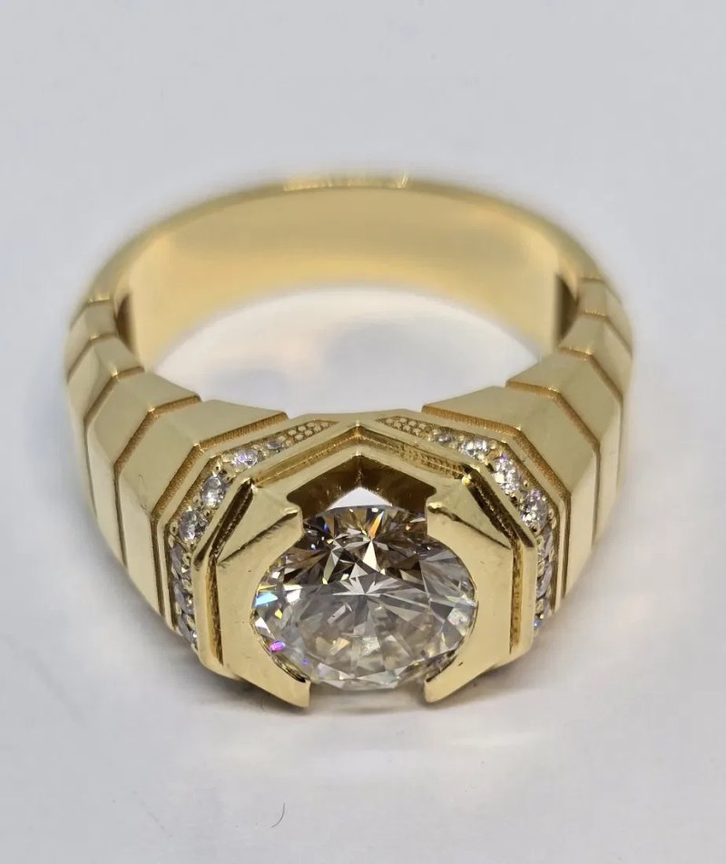 3,33 ct H/VS1 натарульний діамант, сертифікат. Золотий перстень 750 пр — фото 4