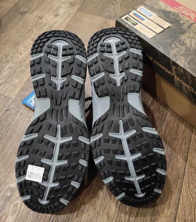 44,5 Skechers оригінальні чоловічі кросовки — фото 4