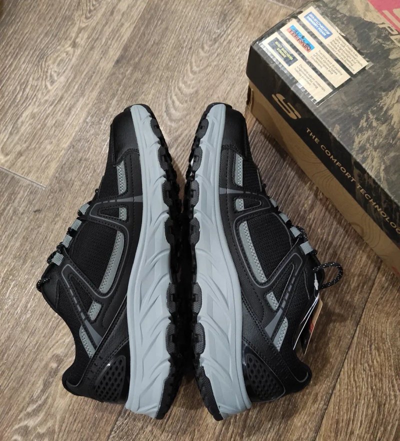 44,5 Skechers оригінальні чоловічі кросовки — фото 5