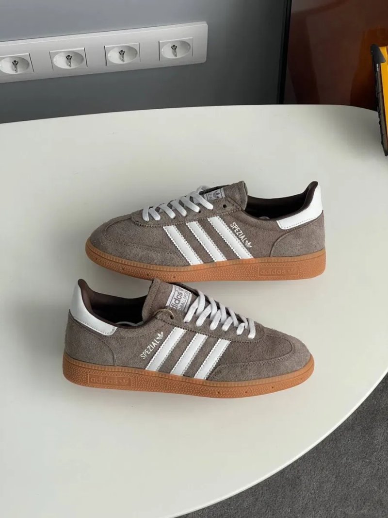36-45 р кросівки Adidas Handball Spezial Earth Strata Gum light brown — фото 5