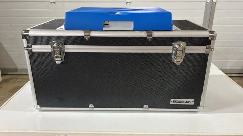 A втомобільний Холодильник 12v/ 220 v.холод/ тепло