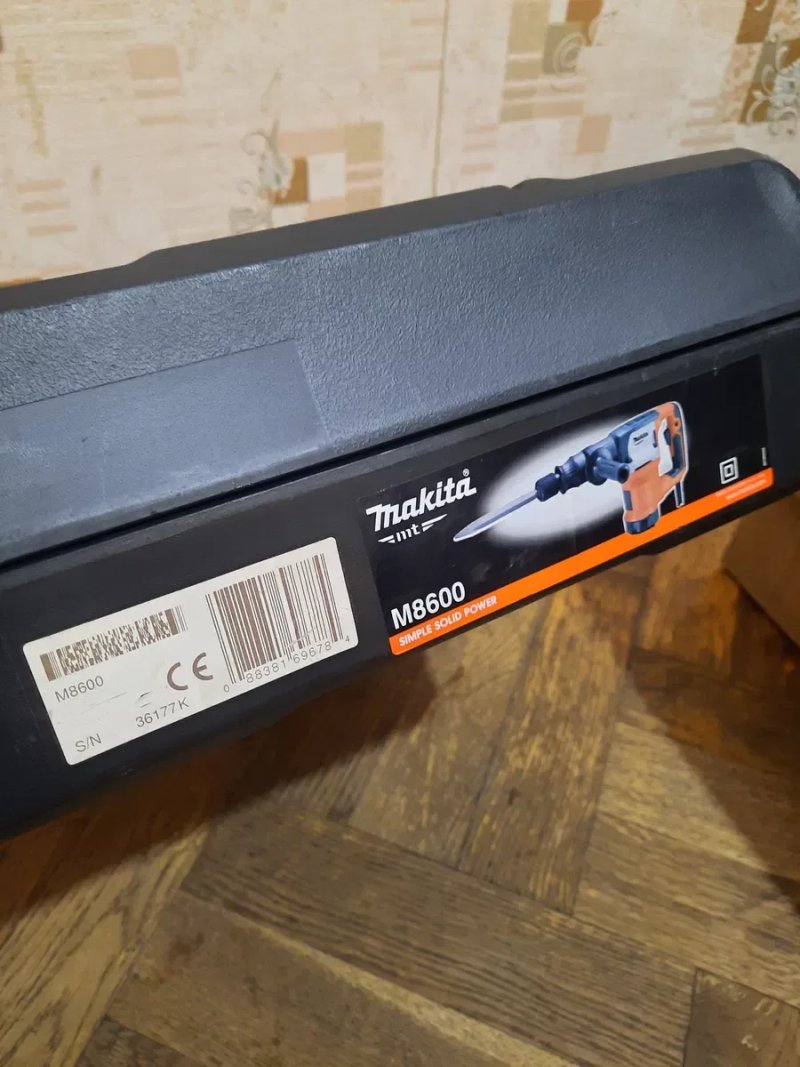 Абсолютно новий,оригінал!!Відбійний молоток Makita M8600,900вт,7.2дж,патрон HEX-17мм — фото 8