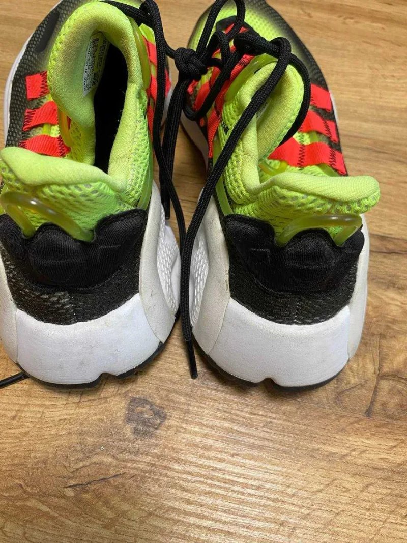 Adidas оригінал кросівки 40 розмір неонові стильні — фото 3