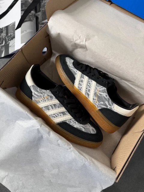 Adidas Spezial Black Lace трендові жіночі кросівки адідас спеціал кеди адідас спешл