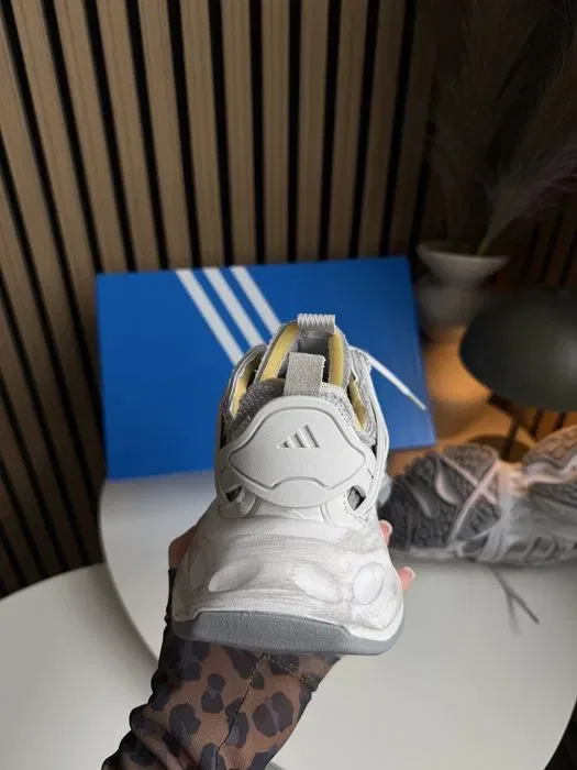 Adidas Vento XLG Deluxe Grey трендові кросівки адідас венто сірі — фото 4