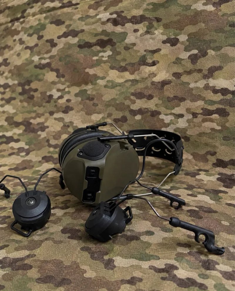 Активні навушники 3M Peltor ComTac VIII (MT14H418A-02) з кріпленнями на шолом 3M Peltor оригінал Швеція‼️ — фото 4