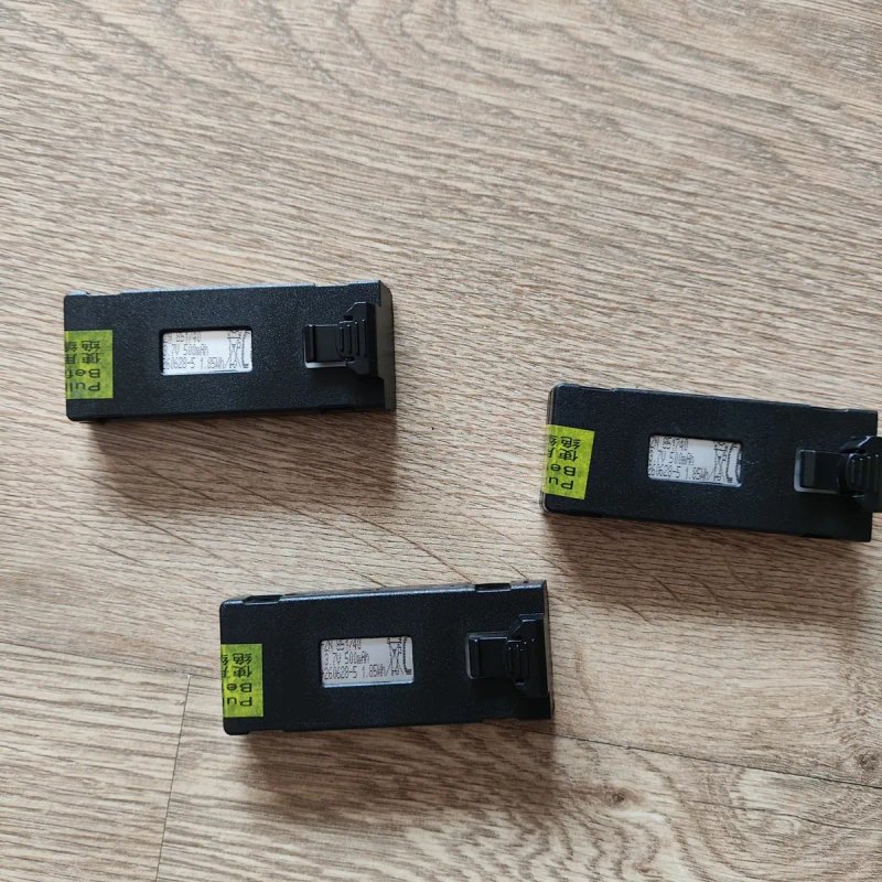 Акумулятор на 500 та 1800mAh на Квадрокоптер дрон Е88,E99,P1,K3, P10,A13  S98 — фото 7