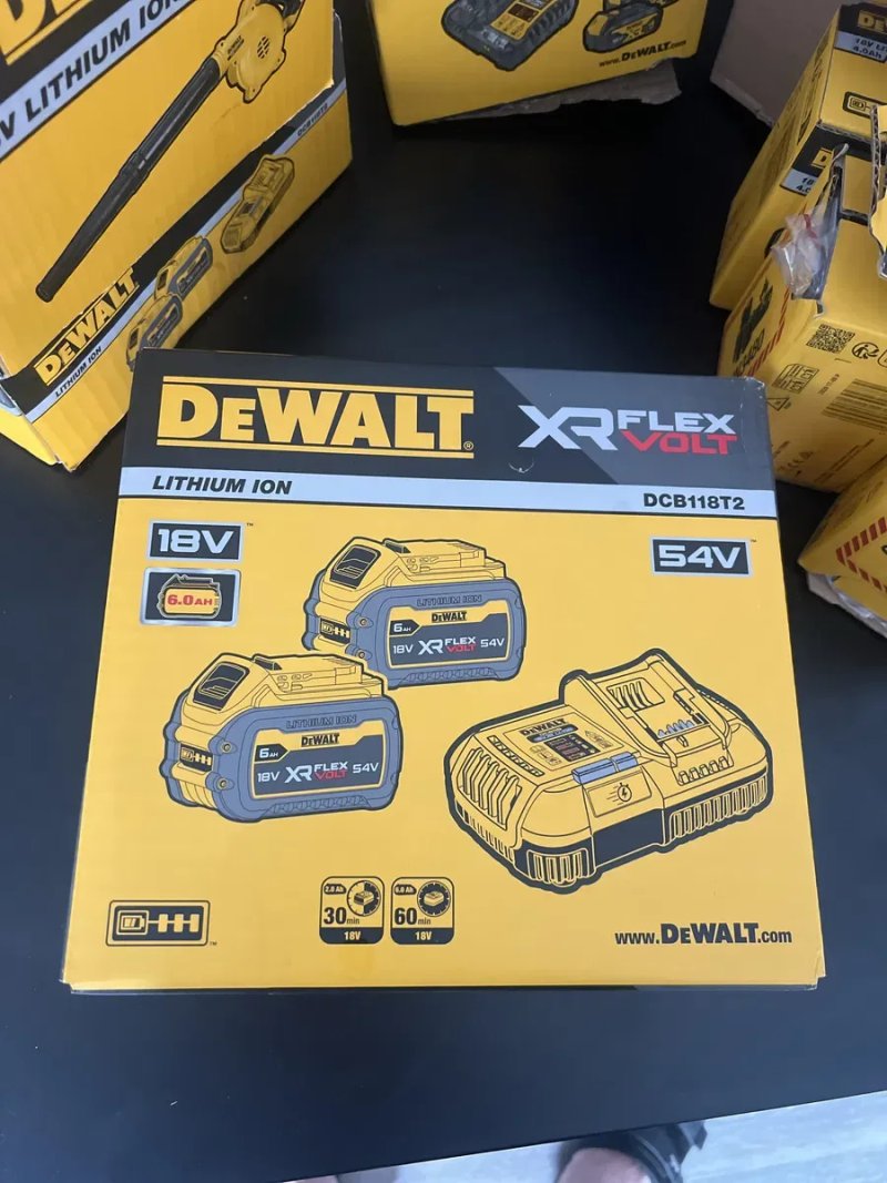 Акумулятори DeWalt 18V 4Ah (DCB182) 5Ah (DCB184)FLEXVOLT 54V 6Ah(DCB546) 9Ah (DCB547) Зарядні пристрої — фото 4